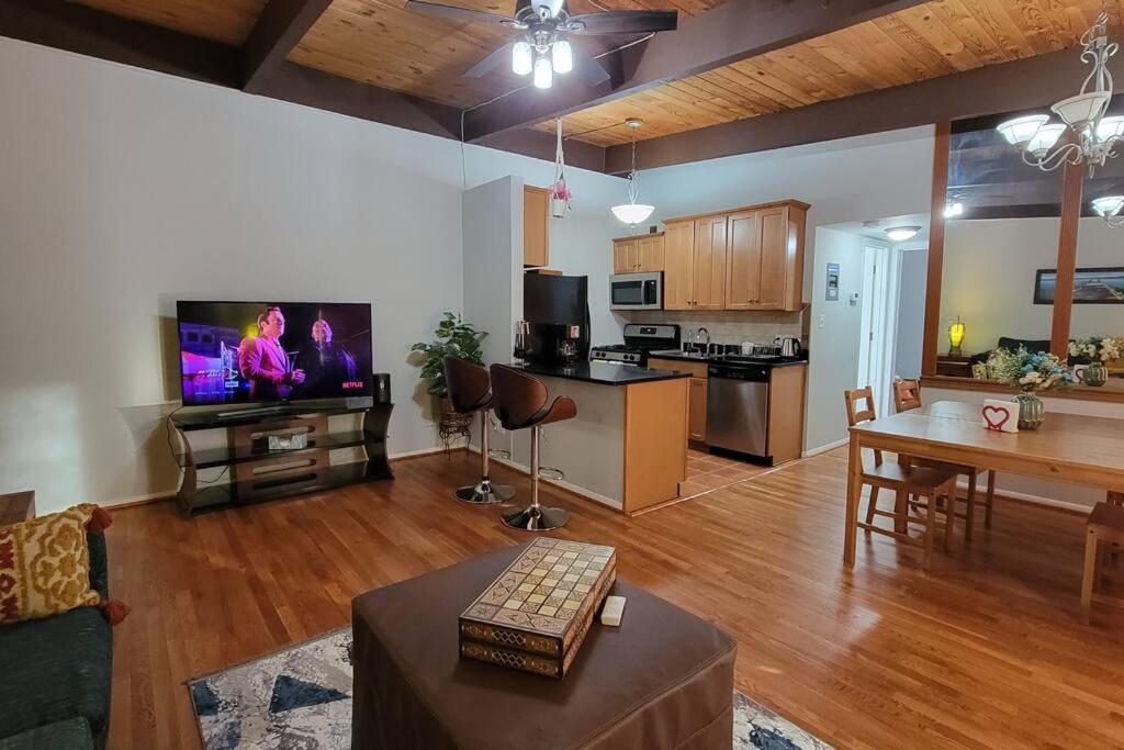 Entire One Bedroom Apartment อันแนนเดล ภายนอก รูปภาพ