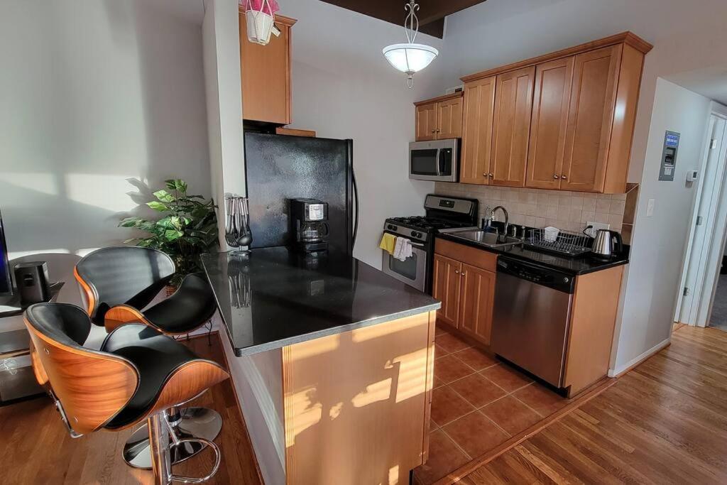 Entire One Bedroom Apartment อันแนนเดล ภายนอก รูปภาพ
