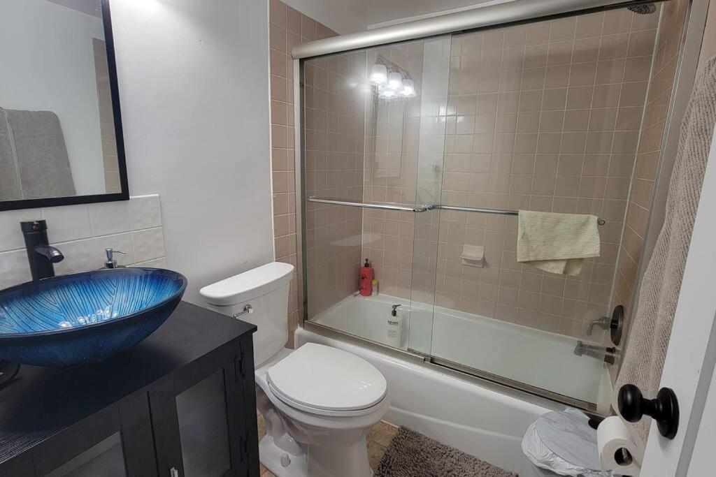 Entire One Bedroom Apartment อันแนนเดล ภายนอก รูปภาพ